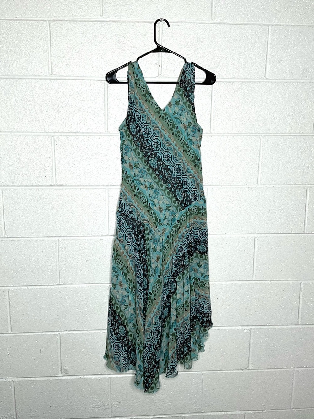 < Vintage Rabbit Rabbit Rabbit Mixed Pattern Ruffle Asymmetrical Hem Dress > - Picture 4 of 4